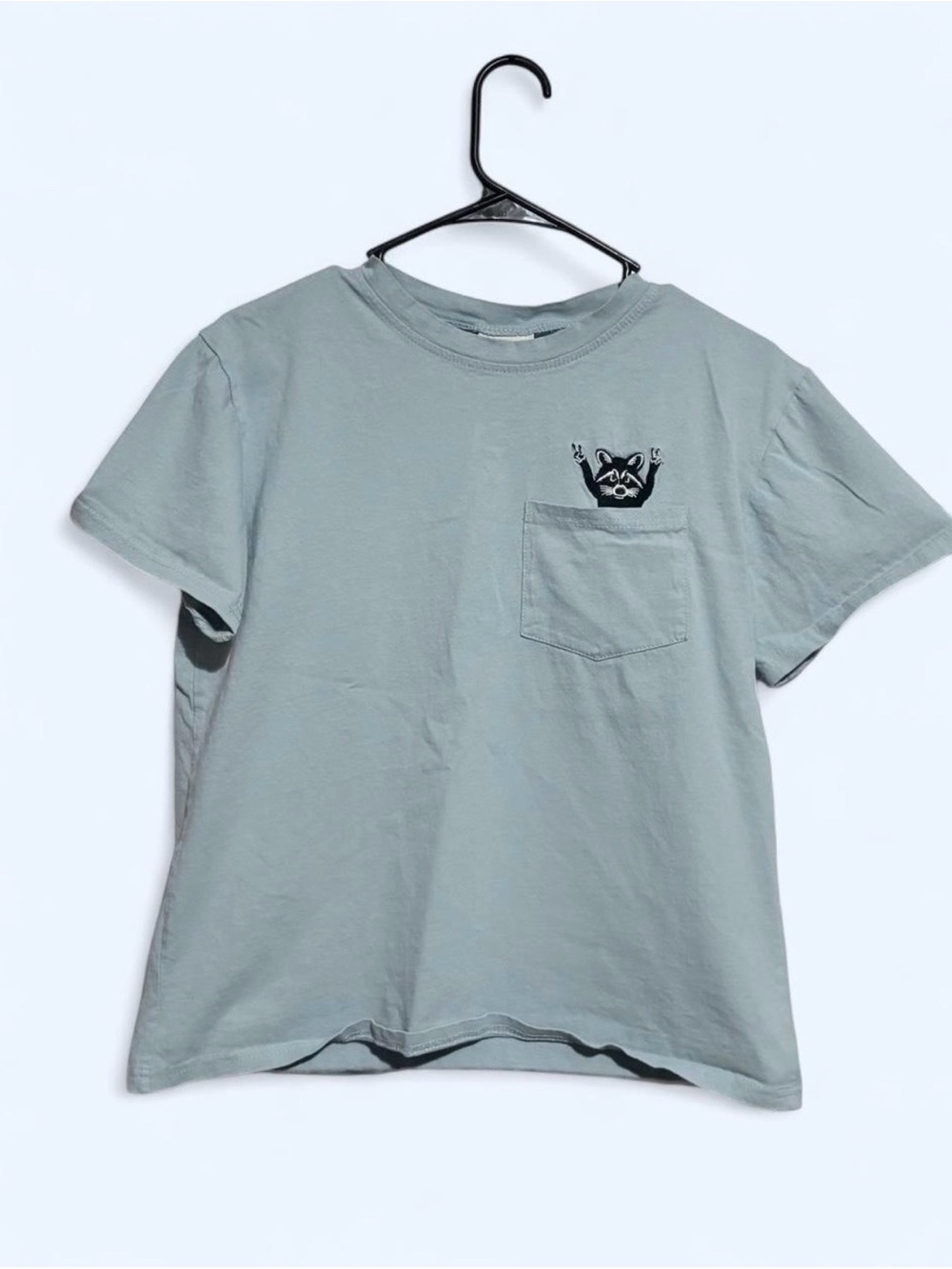 Short Sleeve Pocket Tee with embroidery raccoon